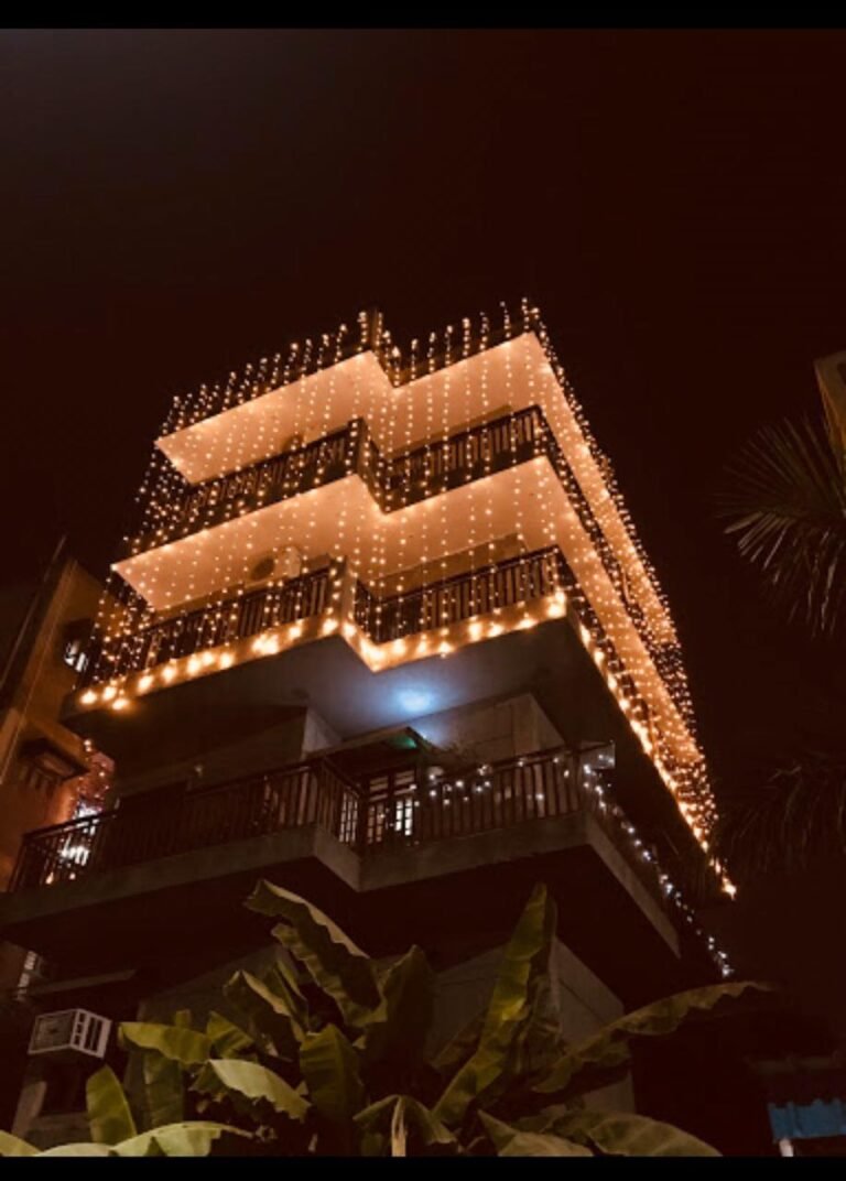 satguru accommodation - best girls pg for girl & women in dwarka delhi single double triple sharing near airport iskcon temple